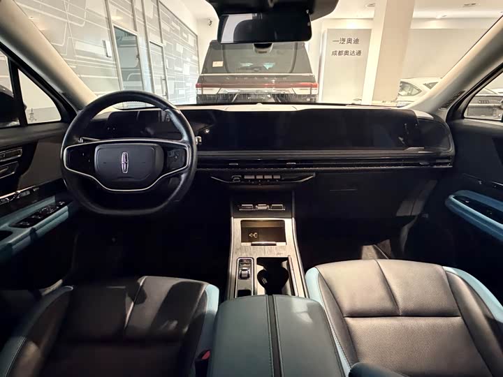 Фото 7 - Lincoln Corsair