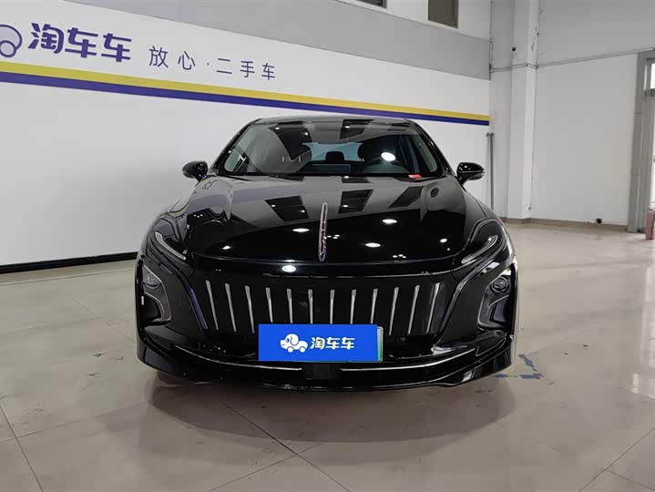 Фото 2 - Hongqi E-QM5