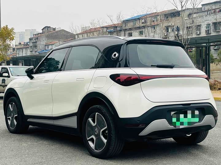 Фото 9 - Smart #1