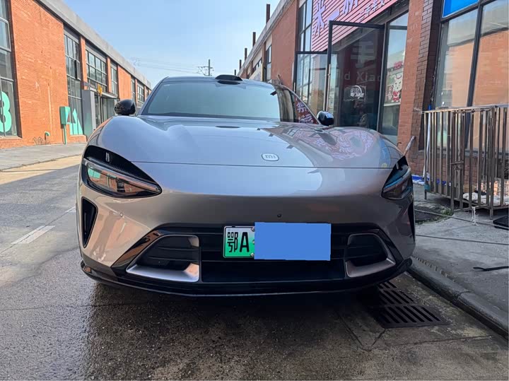 Фото 2 - Xiaomi YU7