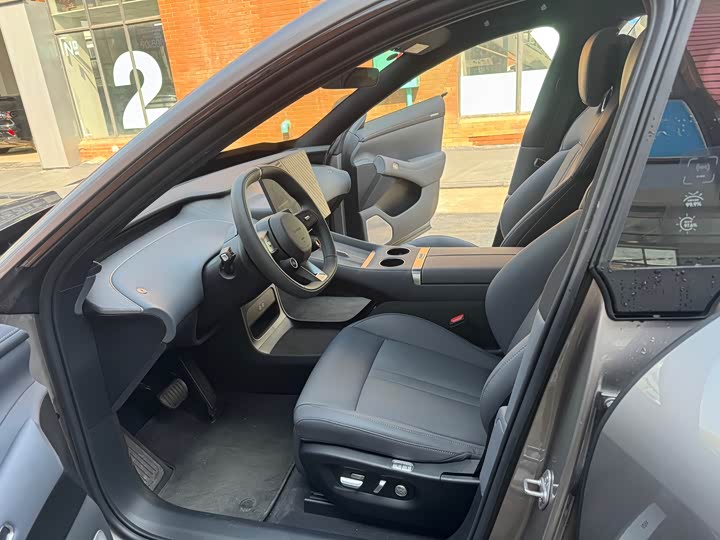 Фото 4 - Xiaomi YU7