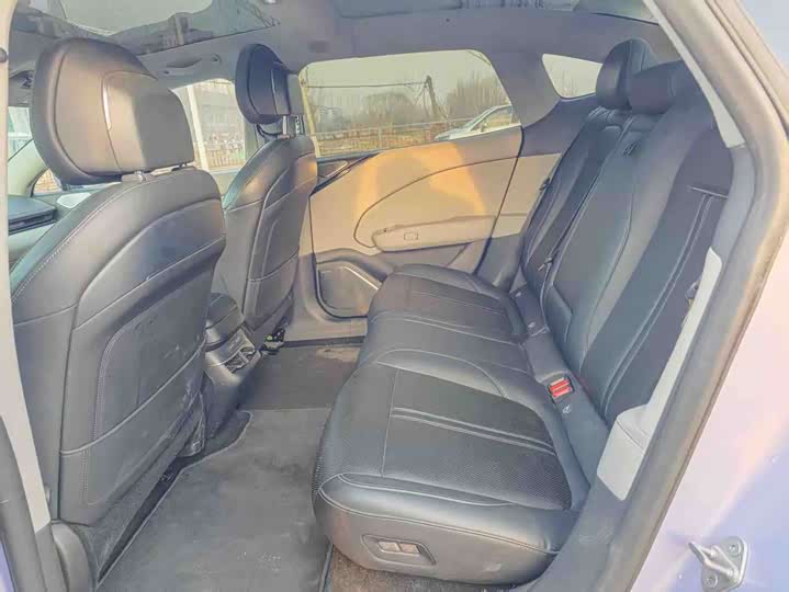 Фото 5 - Zeekr 007