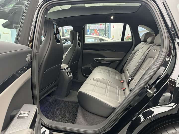 Фото 9 - Hongqi EHS7 (Tiangong 08)