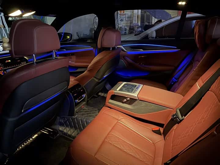 Фото 4 - BMW 5 Series