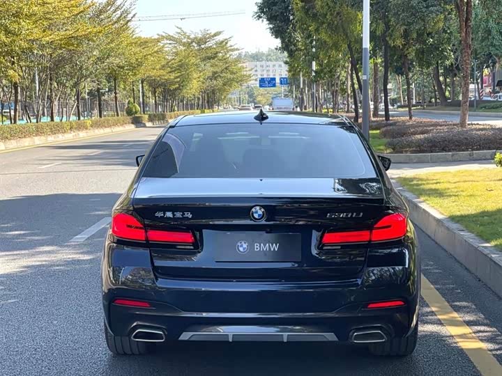 Фото 5 - BMW 5 Series