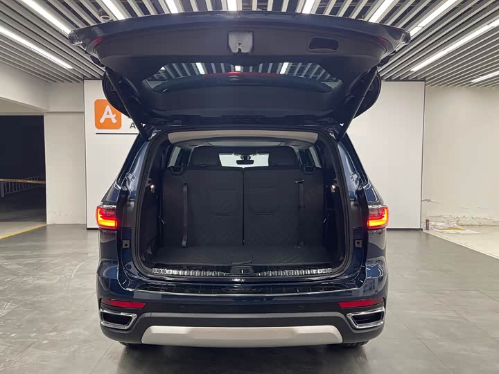 Фото 5 - Jeep Grand Commander