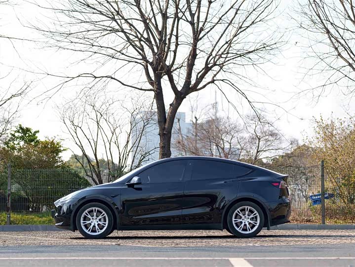 Фото 7 - Tesla Model Y