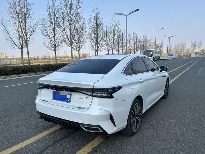 Фото 9 - Chery Arrizo 8