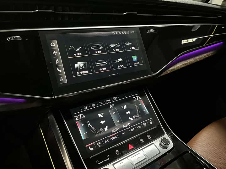 Фото 9 - Audi Q7