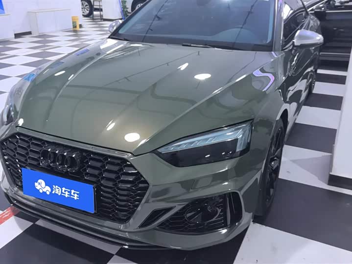 Фото 1 - Audi A5