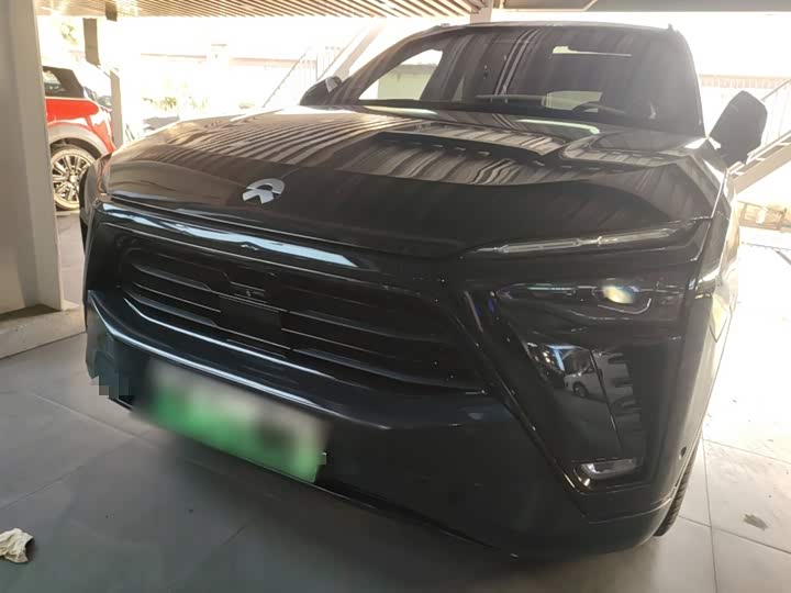 Фото 2 - Nio ES8