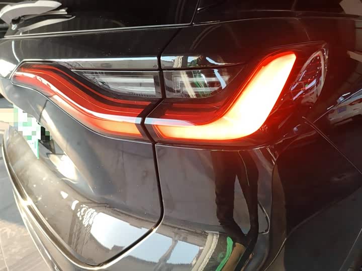 Фото 8 - Nio ES8