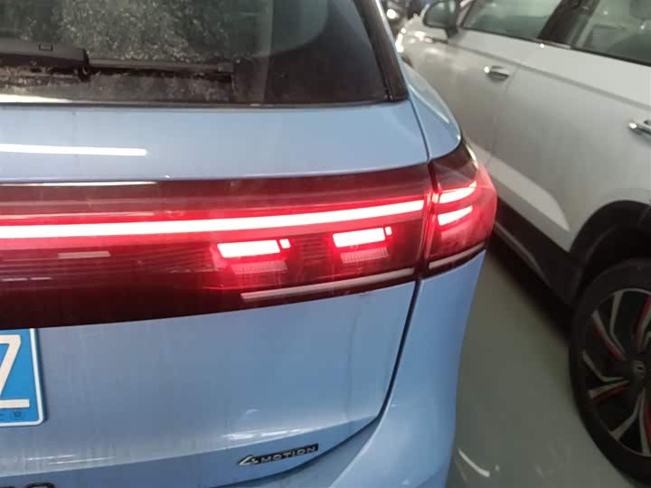 Фото 8 - Volkswagen Tiguan L Pro