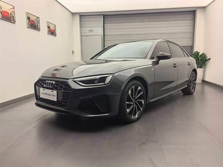 Фото 1 - Audi A4L