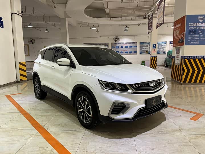 Фото 3 - Geely Coolray