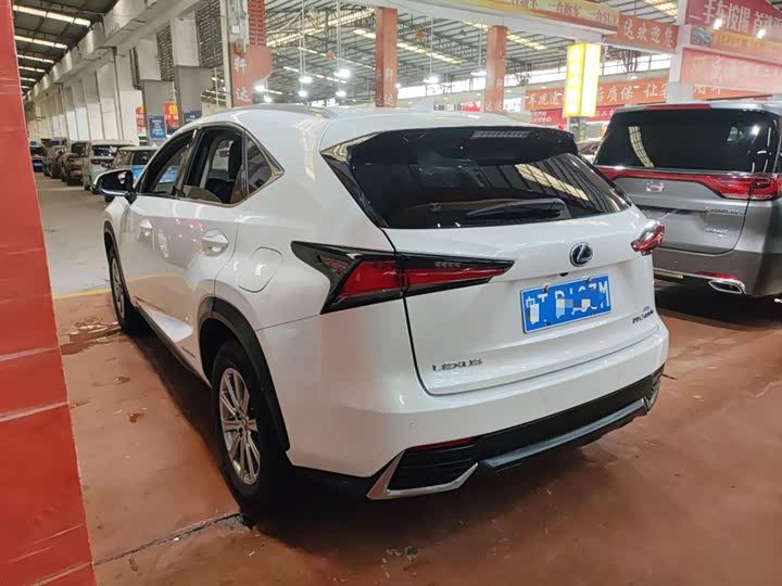 Фото 5 - Lexus NX