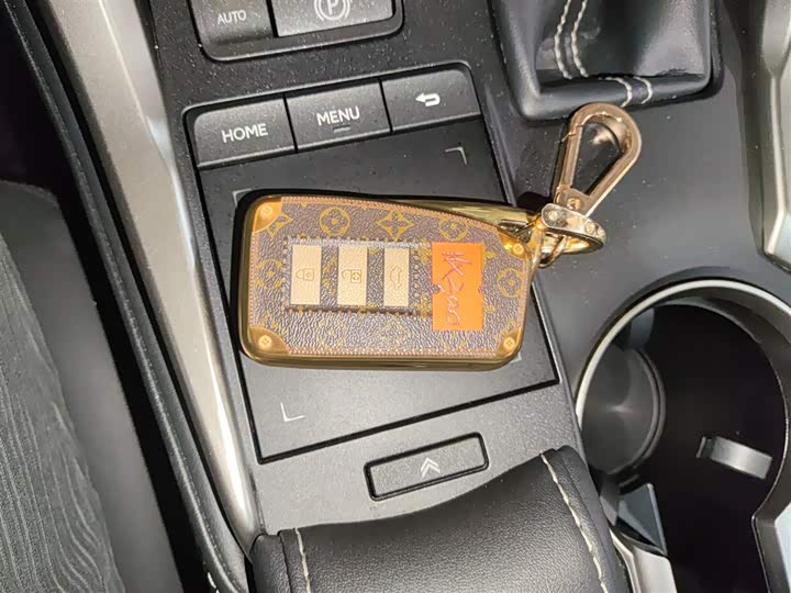 Фото 9 - Lexus NX