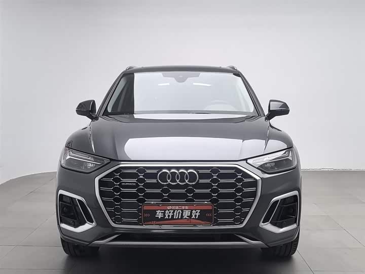 Фото 3 - Audi Q5L