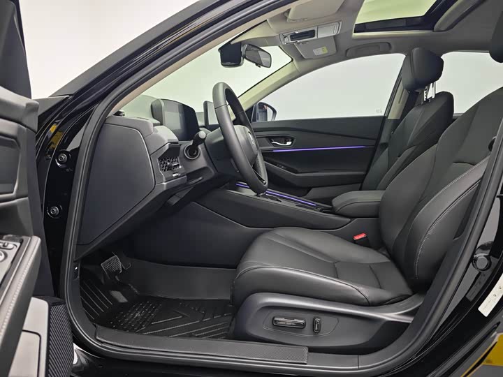 Фото 6 - Honda Accord