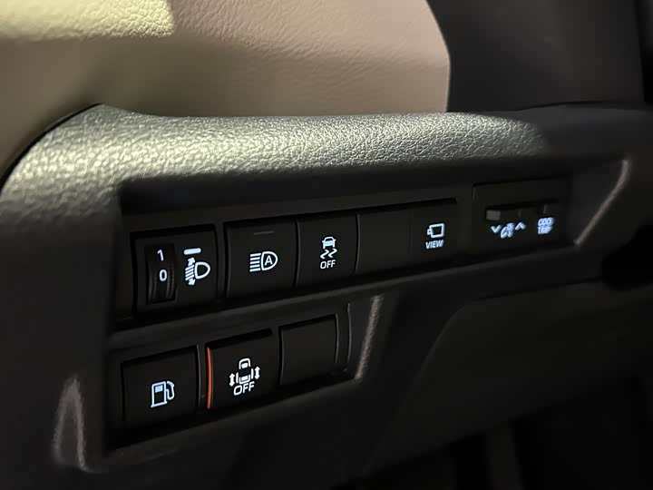 Фото 8 - Toyota Granvia