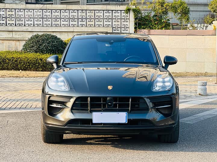 Фото 2 - Porsche Macan