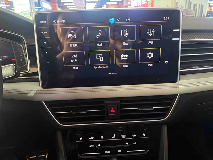 Фото 6 - Volkswagen Tiguan L Pro