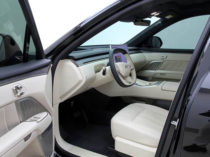 Фото 4 - Nio Onvo L90