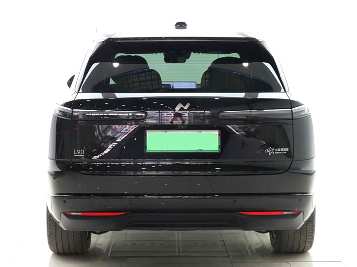 Фото 8 - Nio Onvo L90