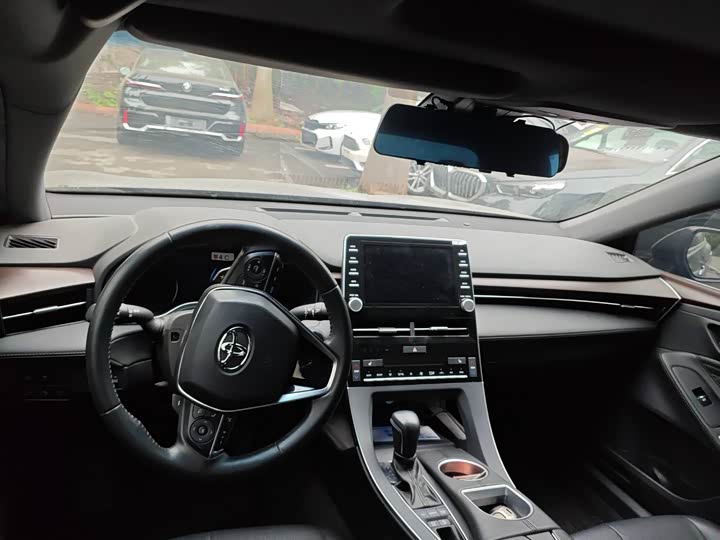 Фото 5 - Toyota Avalon