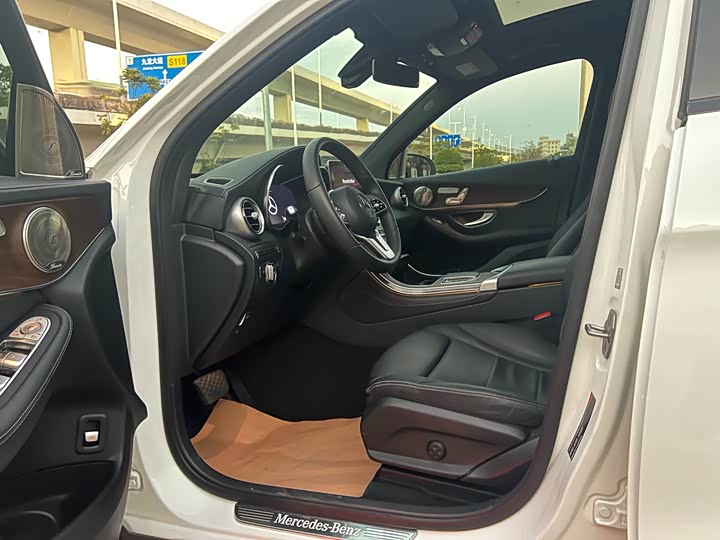 Фото 9 - Mercedes-Benz GLC-Class