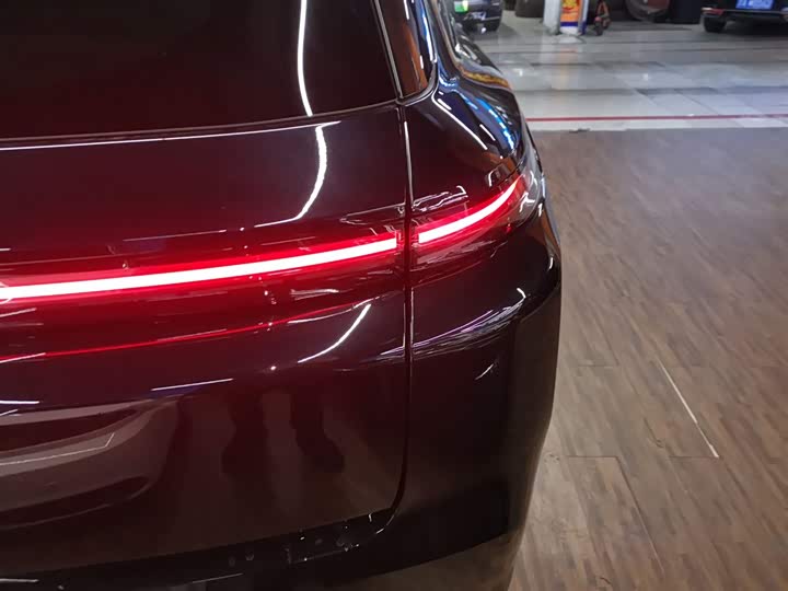 Фото 8 - LiXiang L8