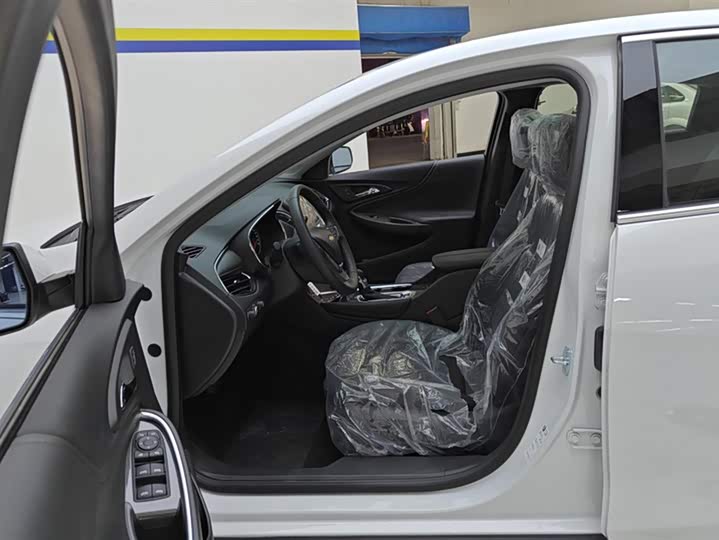 Фото 9 - Chevrolet Malibu XL