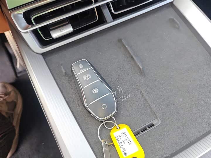 Фото 9 - BYD Han L