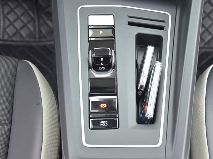 Фото 8 - Volkswagen Golf