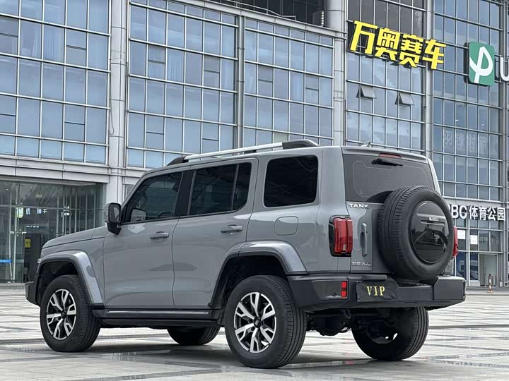 Фото 4 - Tank 300