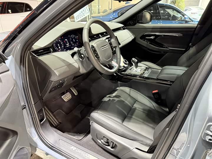 Фото 8 - Land Rover Range Rover Evoque L