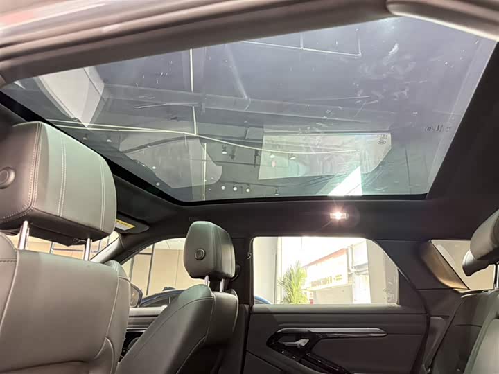 Фото 9 - Land Rover Range Rover Evoque L