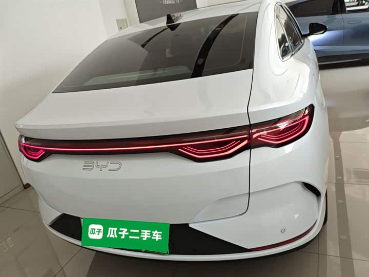 Фото 6 - BYD Qin L