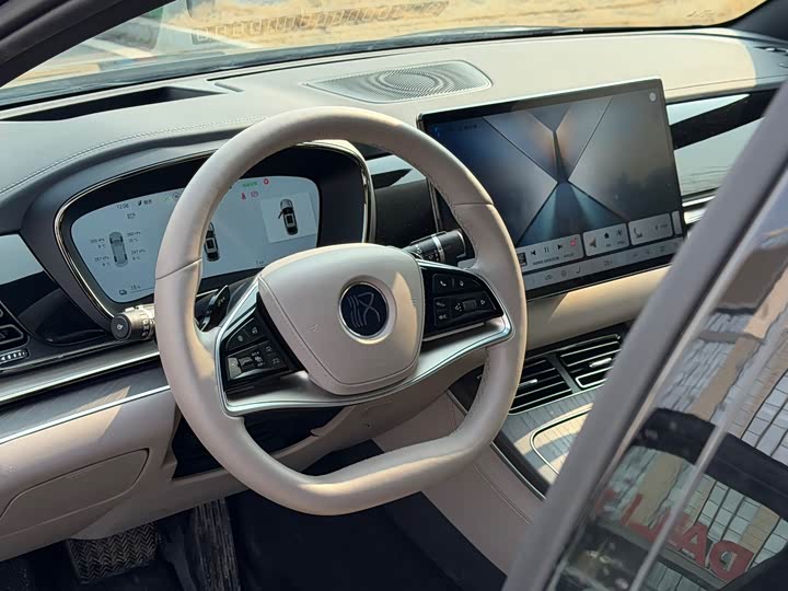 Фото 9 - BYD Han