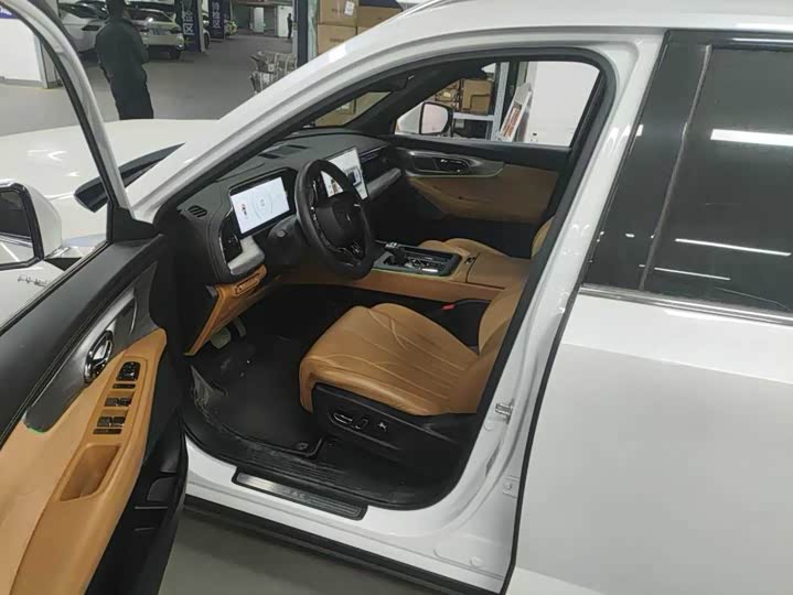 Фото 2 - GAC Trumpchi ES9