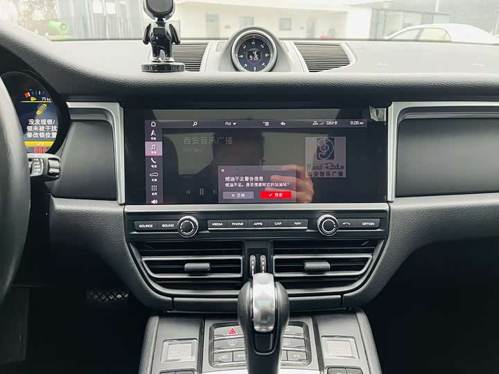 Фото 9 - Porsche Macan