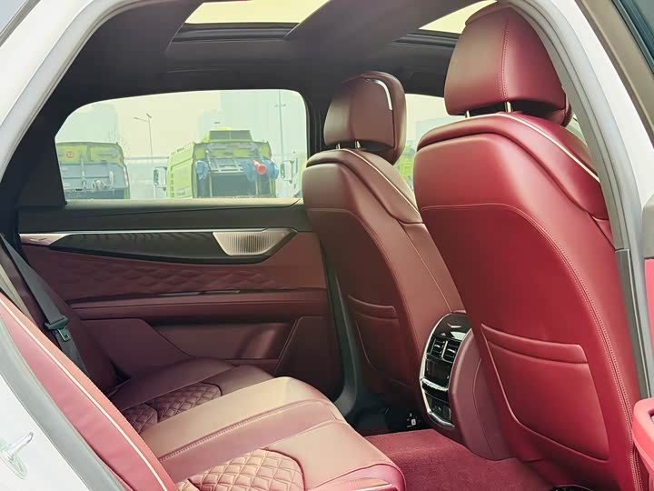 Фото 8 - Cadillac CT6