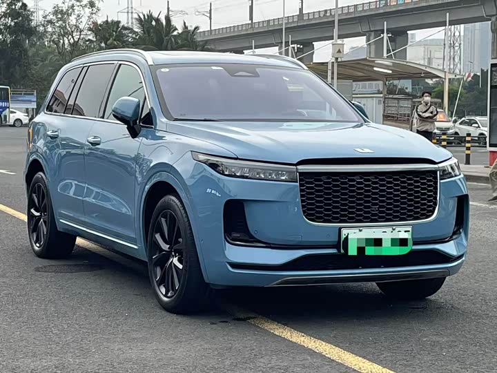 Фото 3 - LiXiang One