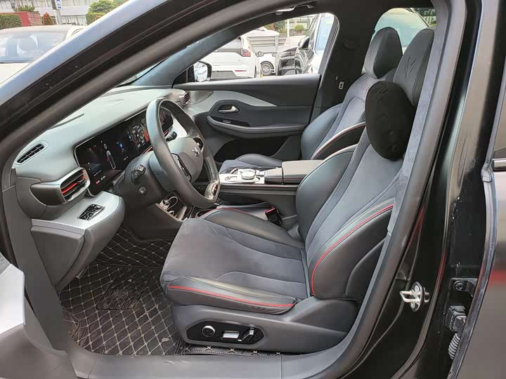 Фото 8 - BAIC Arcfox Alpha S