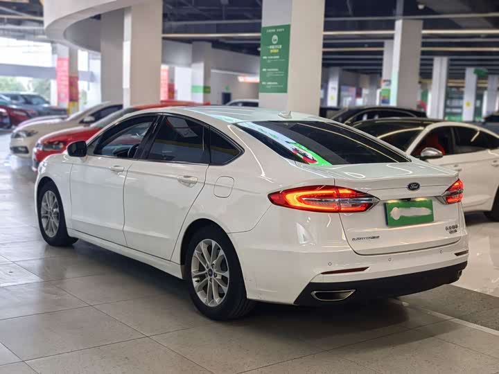 Фото 5 - Ford Mondeo