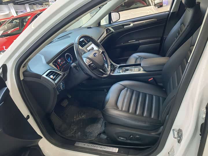 Фото 6 - Ford Mondeo