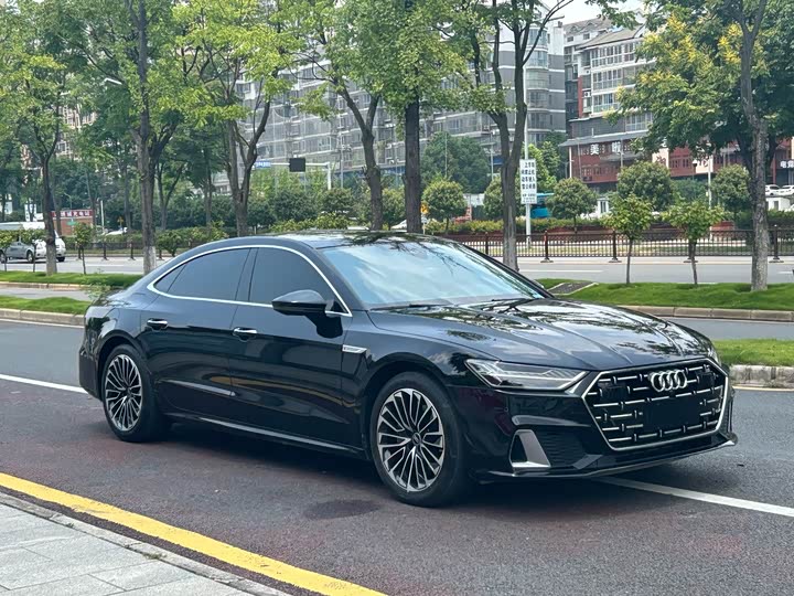 Фото 3 - Audi A7L