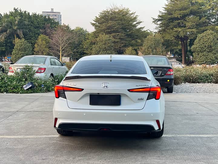 Фото 8 - Honda Integra