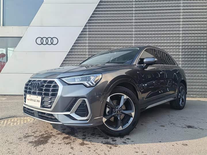 Фото 1 - Audi Q3