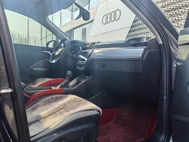 Фото 9 - Audi Q3